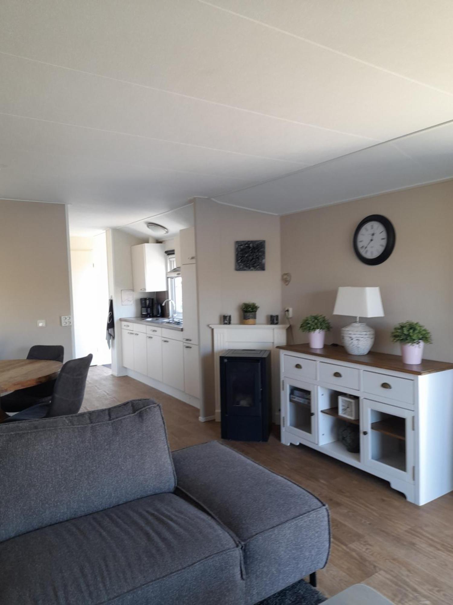 Chalet Makkum C99B Met Prive Gelegen Tuin Aan Het Water Dış mekan fotoğraf