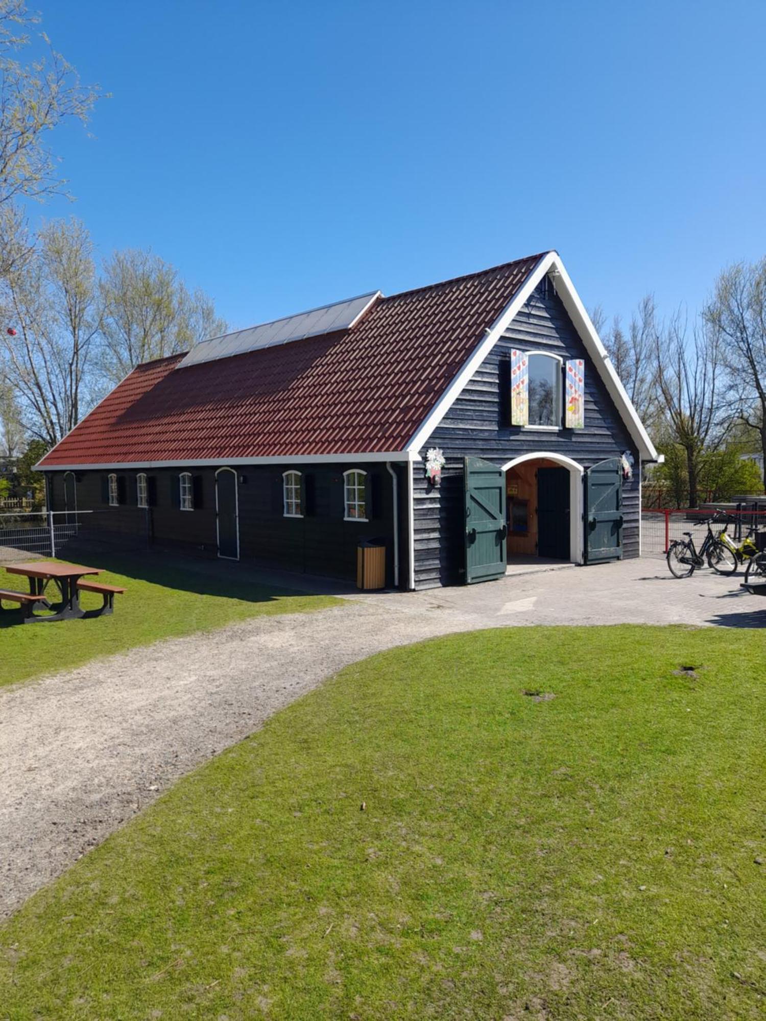 Chalet Makkum C99B Met Prive Gelegen Tuin Aan Het Water Dış mekan fotoğraf