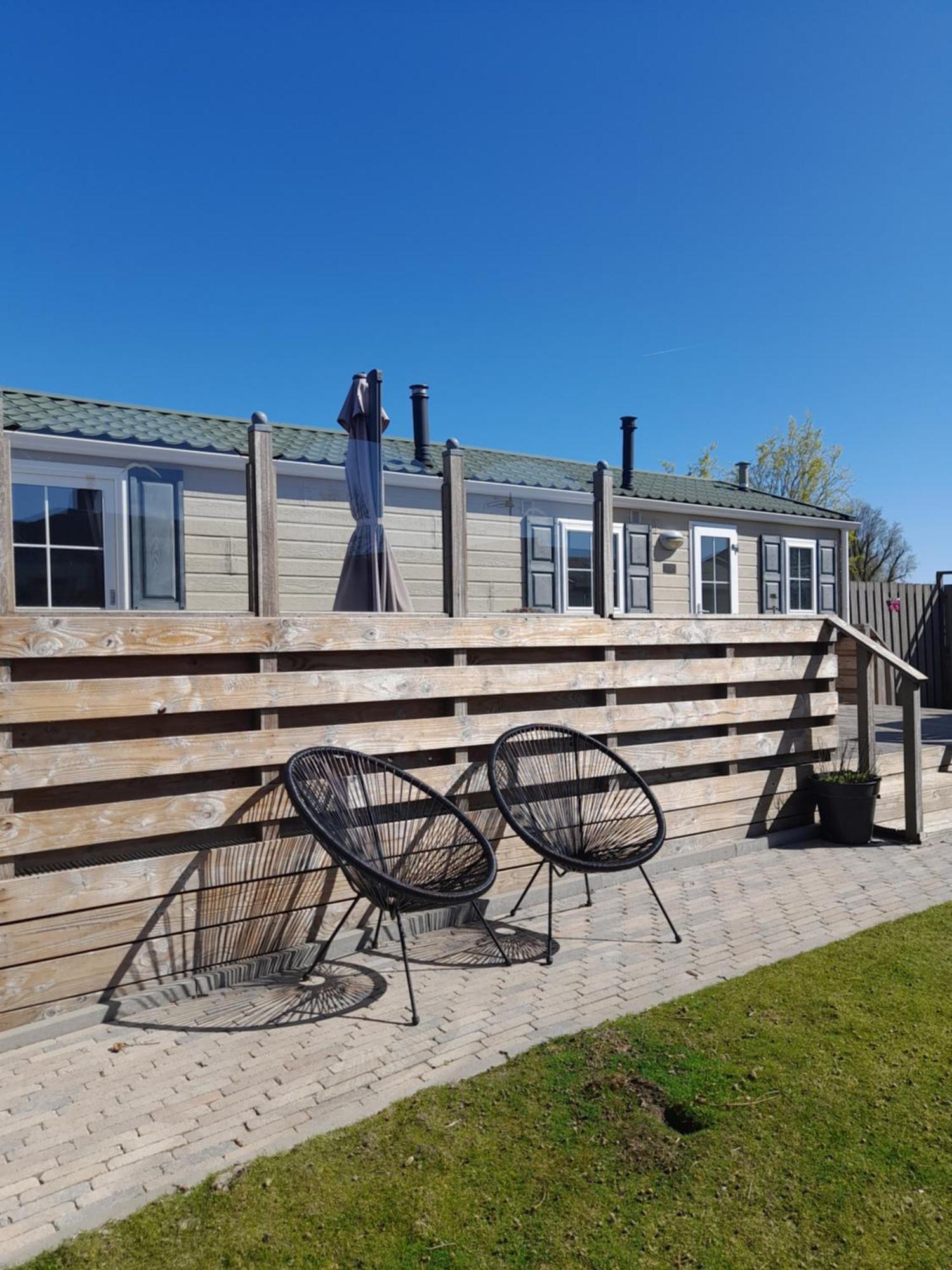 Chalet Makkum C99B Met Prive Gelegen Tuin Aan Het Water Dış mekan fotoğraf