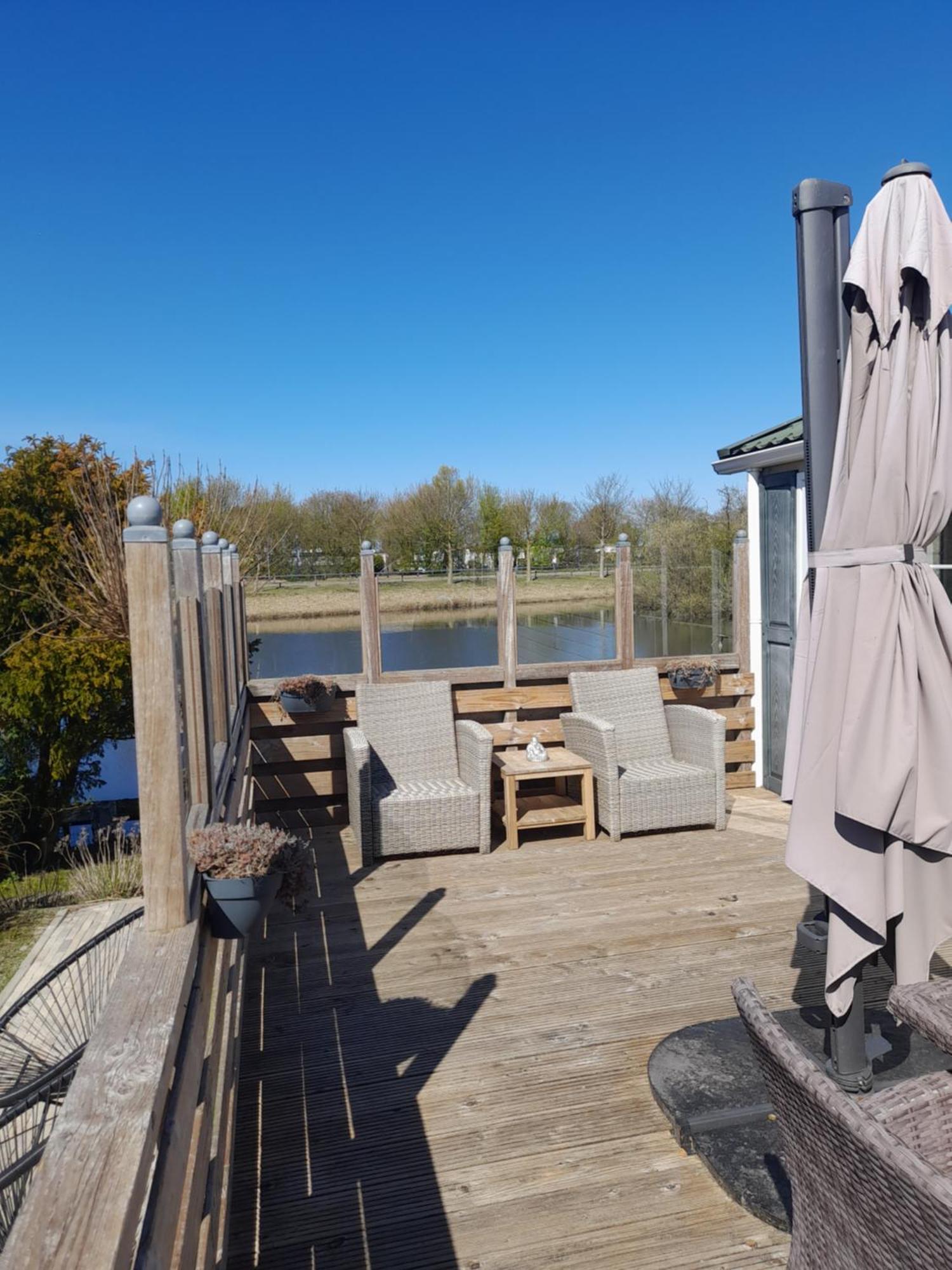 Chalet Makkum C99B Met Prive Gelegen Tuin Aan Het Water Dış mekan fotoğraf